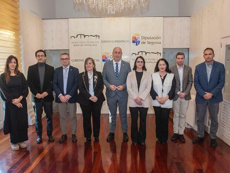 Imagen Miguel Ángel de Vicente encabeza la toma de posesión de dos arquitectos como funcionarios de la Diputación de Segovia